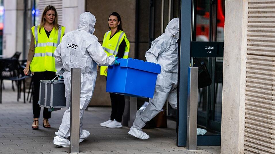 Eine Frau wurde in dem Stuttgarter Einkaufszentrum schwer verletzt. Eine Frau wurde in dem Stuttgarter Einkaufszentrum schwer verletzt.