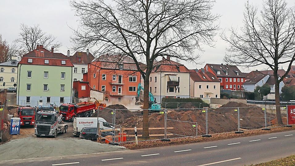 Die Baustelle des Medizincampus an der Uferstraße. Die Baustelle des Medizincampus an der Uferstraße.