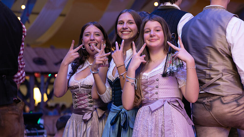 Die Partybilder vom Mittwoch, 13. August, aus dem Festzelt Reisinger. Die Partybilder vom Mittwoch, 13. August, aus dem Festzelt Reisinger.