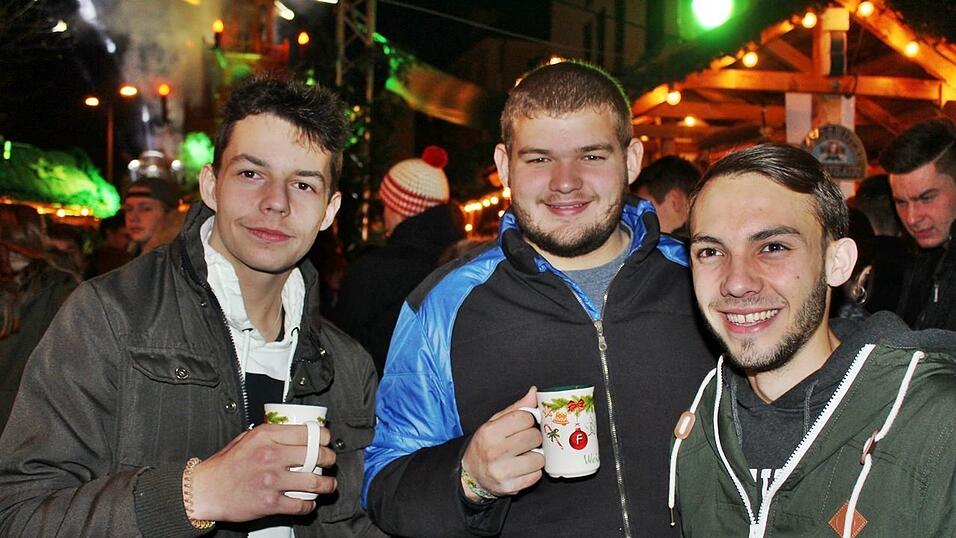 Bei einem schweren Unfall in der Gemeinde Frontenhausen sind zwei Menschen verletzt worden. Bei einem schweren Unfall in der Gemeinde Frontenhausen sind zwei Menschen verletzt worden.