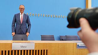 Merz: «Die Koalition hat Tritt gefasst.» Merz: «Die Koalition hat Tritt gefasst.»
