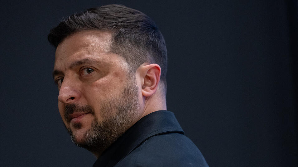 Wolodymyr Selenskyj sieht in der Bewilligung der Gelder auch ein Signal gegen Russland. Wolodymyr Selenskyj sieht in der Bewilligung der Gelder auch ein Signal gegen Russland.