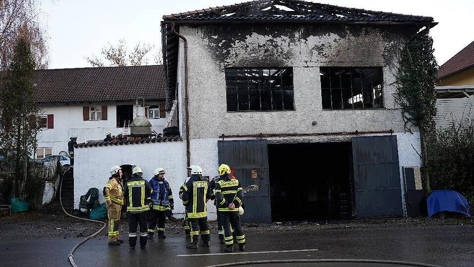 In Reisbach hat es in einer Werkstatt gebrannt. In Reisbach hat es in einer Werkstatt gebrannt.