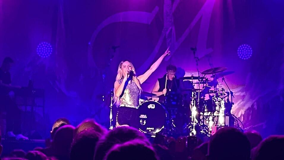 Es war eine perfekte Show, die die &Ouml;sterreicherin und ihre Band da auf die B&uuml;hne brachten.