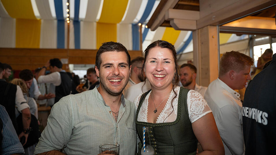Die Partybilder vom Samstag, 15. August, aus dem Festzelt Reisinger. Die Partybilder vom Samstag, 15. August, aus dem Festzelt Reisinger.