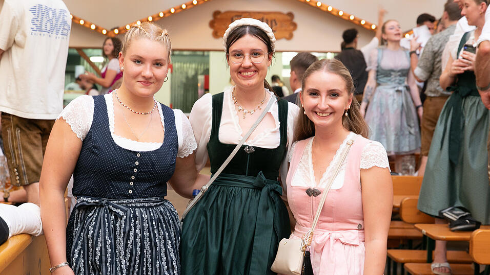Die Partybilder vom Freitag, 15. August, aus dem Festzelt Nothaft. Die Partybilder vom Freitag, 15. August, aus dem Festzelt Nothaft.