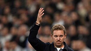 Julian Nagelsmann stellt sich auf ein kniffliges Auswärtsspiel ein.