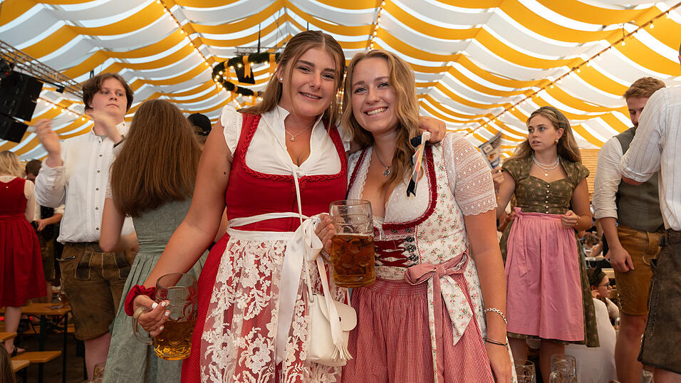 Die Partybilder vom Sonntag, 11. August 2024, aus dem Festzelt Nothaft. Die Partybilder vom Sonntag, 11. August 2024, aus dem Festzelt Nothaft.