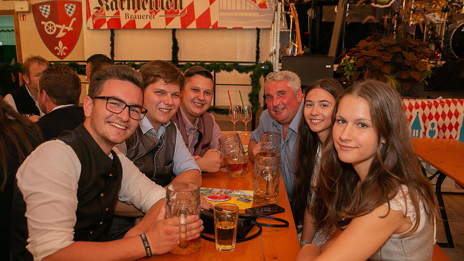 Die Partybilder von Freitag, 19. August 2022, aus dem Festzelt Greindl.