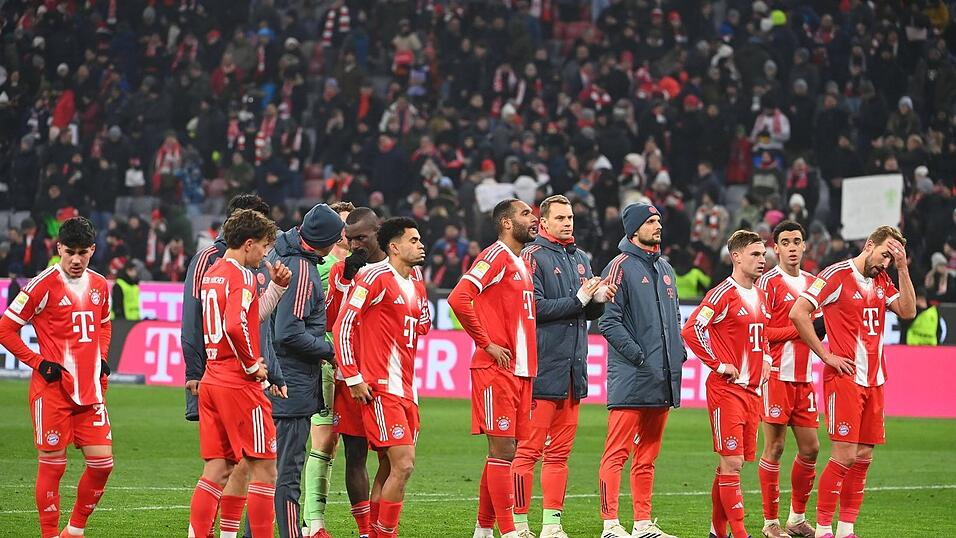 Konsternierte Blicke auf M&uuml;nchner Seite.