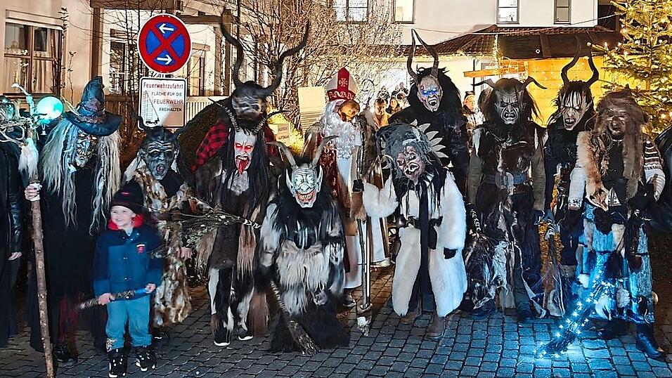 Die Vilstal Teufeln begeisterten mit ihrem Programm. Die Vilstal Teufeln begeisterten mit ihrem Programm.