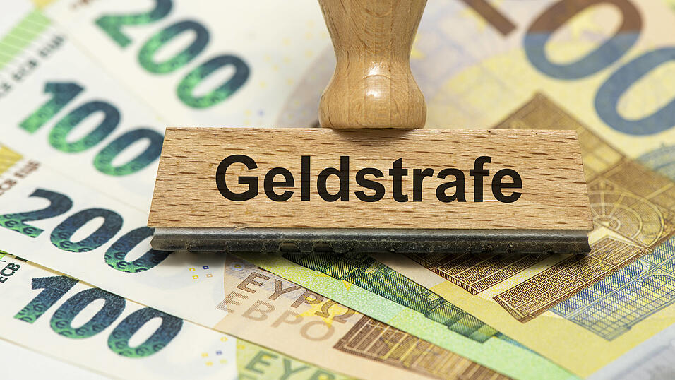 Als Resultat einer &bdquo;nicht einfachen Entscheidung&ldquo; verh&auml;ngte das Gericht gegen den Angeklagten eine Geldstrafe.