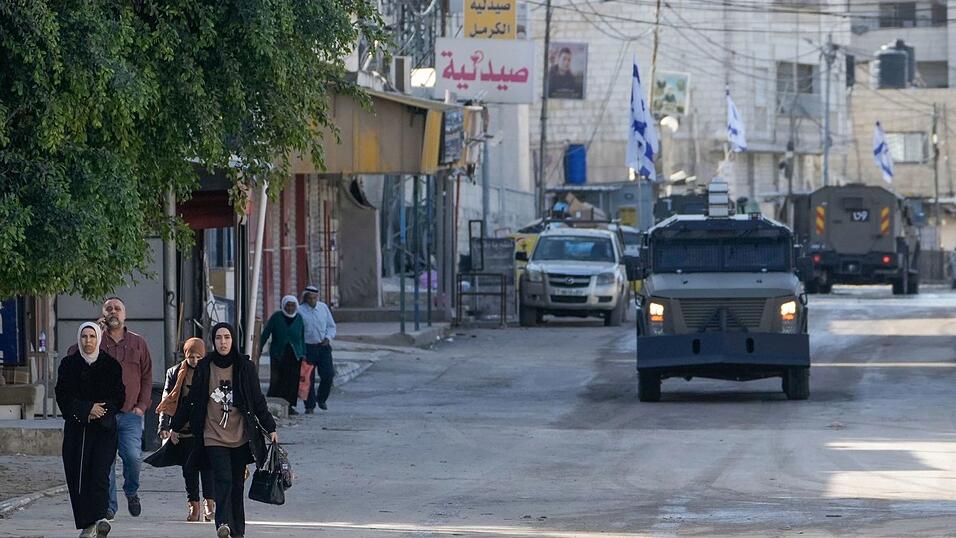 Israels Militär geht im Westjordanland verstärkt gegen militante Palästinenser vor. Israels Militär geht im Westjordanland verstärkt gegen militante Palästinenser vor.