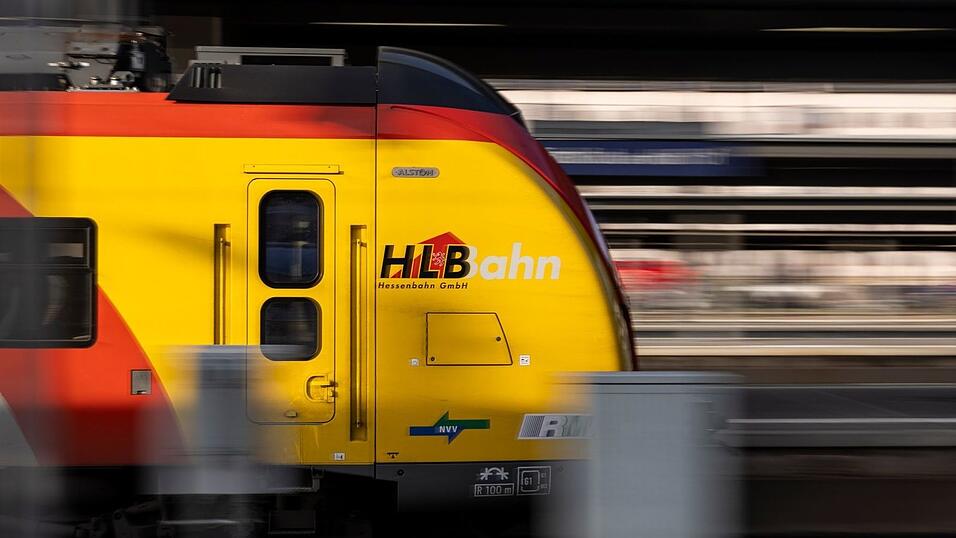 Auf einer Linie der Hessischen Landesbahn fallen Züge aus (Archivbild) Auf einer Linie der Hessischen Landesbahn fallen Züge aus (Archivbild)