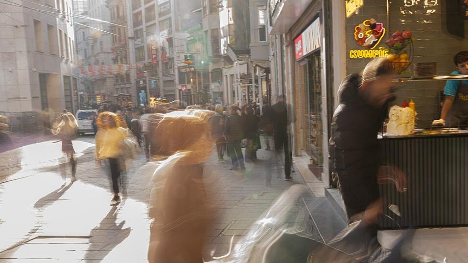 Streetfood ist bei Touristen in Istanbul beliebt Streetfood ist bei Touristen in Istanbul beliebt