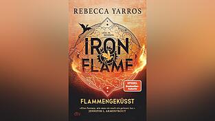 „Iron Flame – Flammengeküsst“ (Band 2) von Rebecca Yarros, 866 Seiten, erschienen bei dtv. „Iron Flame – Flammengeküsst“ (Band 2) von Rebecca Yarros, 866 Seiten, erschienen bei dtv.