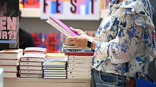 Die Jury hat die besten Kinder- und Jugendbücher ausgewählt (Symbolbild) Die Jury hat die besten Kinder- und Jugendbücher ausgewählt (Symbolbild)
