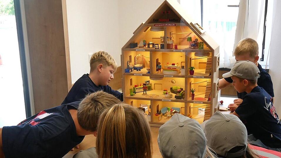 Ein &bdquo;Brandsimulator&ldquo; der anderen Art fasziniert nicht nur die Jugend.