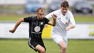 Der Aufhausener Routinier Moritz Mittermeier (vorne) spielt seit der Saison 2018/2019 wieder beim SC Aufhausen und ist f&uuml;r den Kreisligisten wichtig wie eh und je.