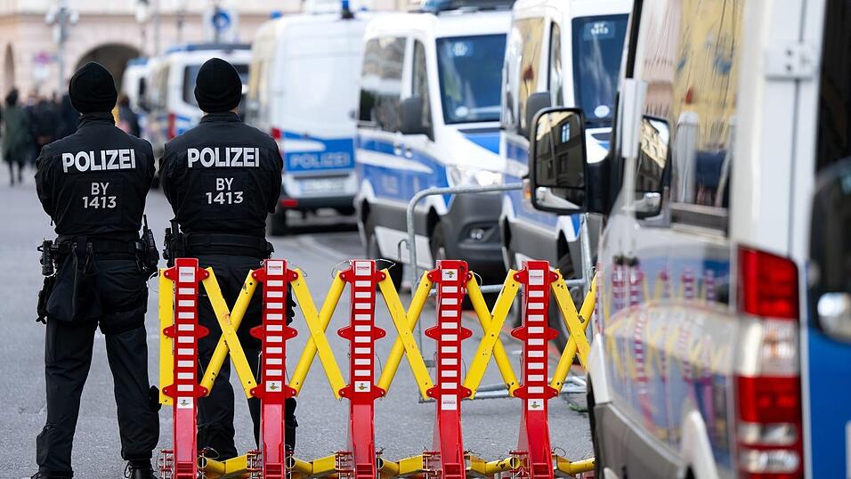 Zur 61. Münchner Sicherheitskonferenz gibt es wieder ein großes Polizeiaufgebot (Archivbild) Zur 61. Münchner Sicherheitskonferenz gibt es wieder ein großes Polizeiaufgebot (Archivbild)