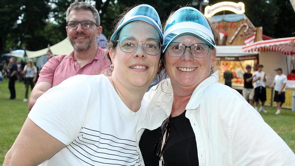 Fotos des&nbsp;ersten Open-Air-Abends auf der Ringelstecherwiese.&nbsp;