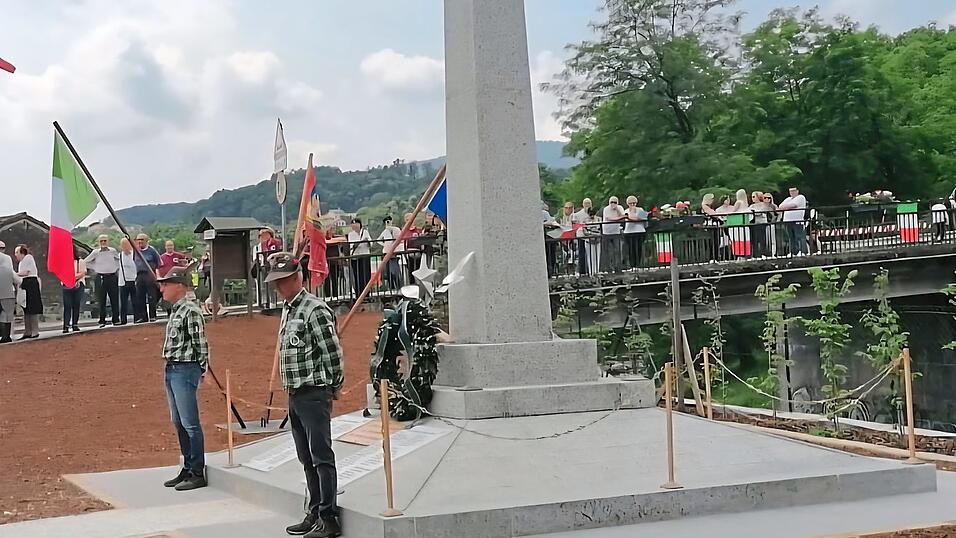 Das neue Kriegerdenkmal.