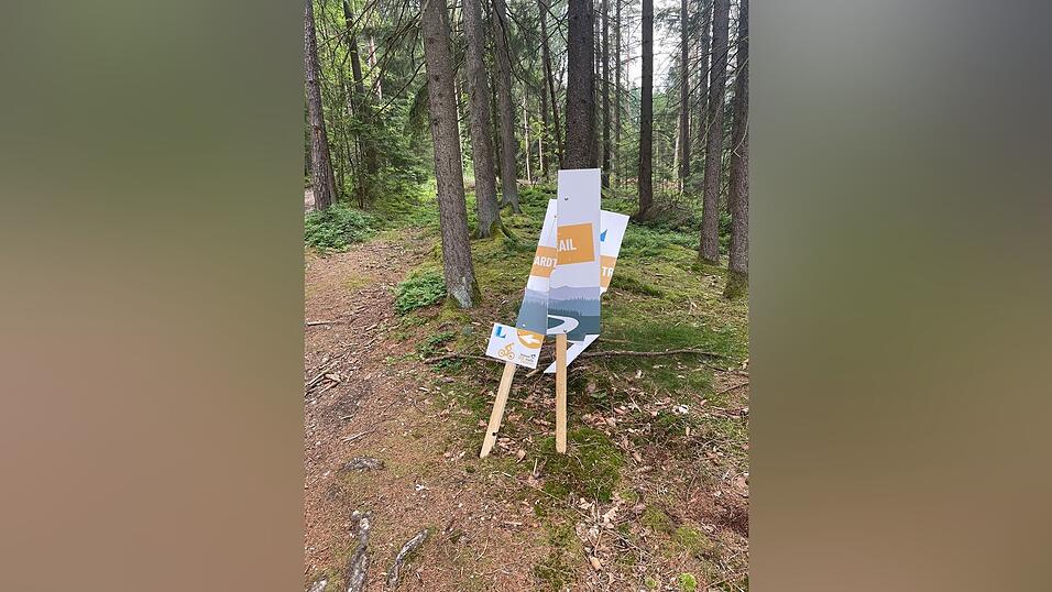 Blinde zerstörungswut. Blinde zerstörungswut.