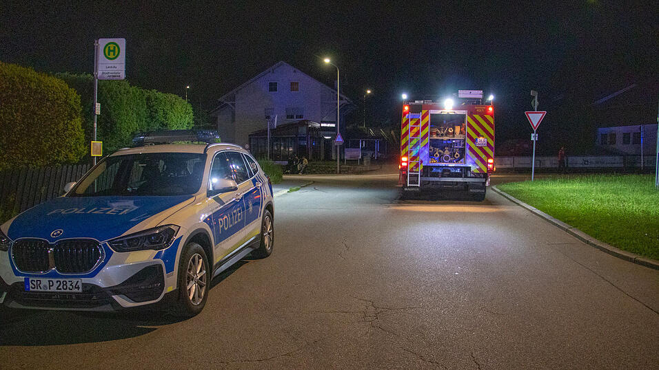 In Deggendorf brannten eine Lagerhalle und ein Schuppen. In Deggendorf brannten eine Lagerhalle und ein Schuppen.