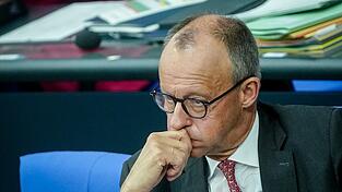 Mit seiner Selbstbeweihräucherung erinnerte Merz bei der Generaldebatte fast an seinen Vorgänger Olaf Scholz (SPD).