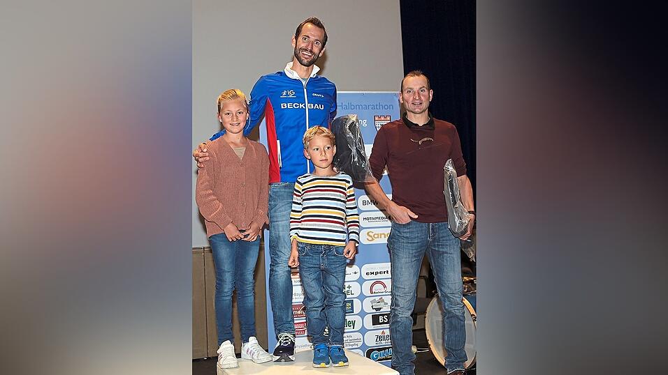 Die Siegerehrung fand in der Stadthalle statt. Foto: Schober Die Siegerehrung fand in der Stadthalle statt. Foto: Schober