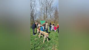Treffsicherheit war an der zweiten Station gefragt, beim Nageln am Nagelbrett.