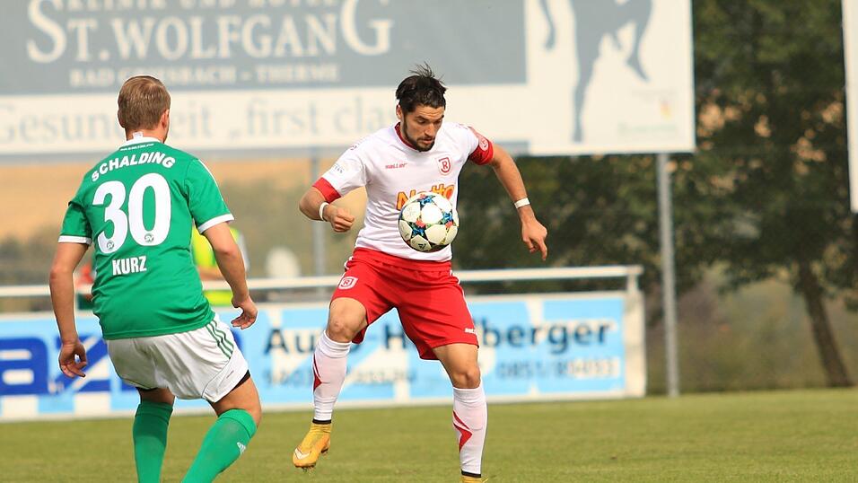 Der Jahn kommt bei Schalding-Heining nicht über ein 0:0 hinaus. Der Jahn kommt bei Schalding-Heining nicht über ein 0:0 hinaus.