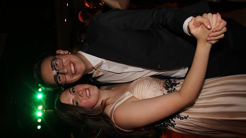 Die Bilder vom Abschlussball der Tanzschule Seidel in der Fraunhofer-Halle am 28. November. Die Bilder vom Abschlussball der Tanzschule Seidel in der Fraunhofer-Halle am 28. November.