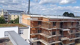 Beim Neubau in der Schweidnitzer Straße konnte der Rohbau bereits fertiggestellt werden. Beim Neubau in der Schweidnitzer Straße konnte der Rohbau bereits fertiggestellt werden.
