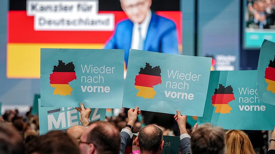 Zustimmung erhält Friedrich Merz am Montag von den Delegierten des CDU-Parteitags in Berlin. Zustimmung erhält Friedrich Merz am Montag von den Delegierten des CDU-Parteitags in Berlin.