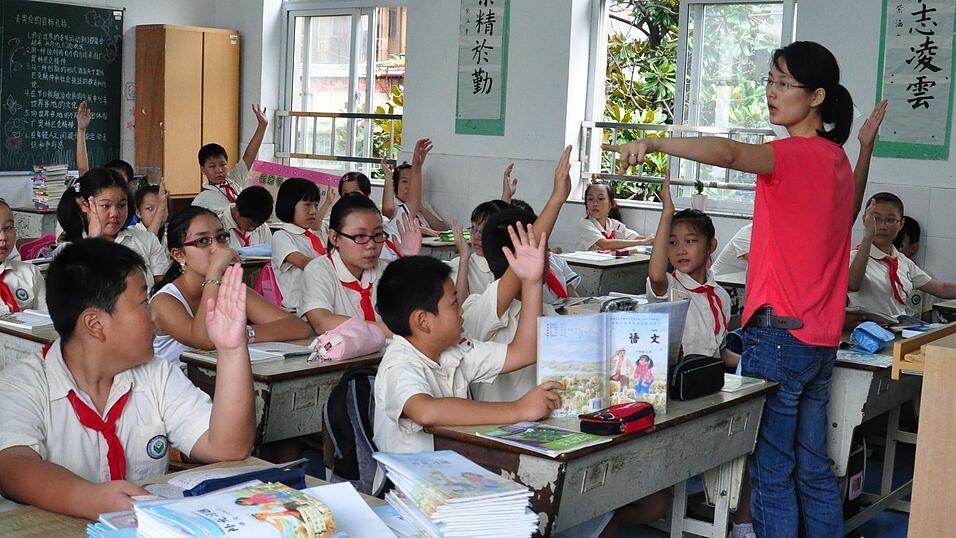 Stefanie Maier hat ihre Oma in China besucht. Bei der Gelegenheit ist sie eine Woche auf eine chinesische Grundschule gegangen.