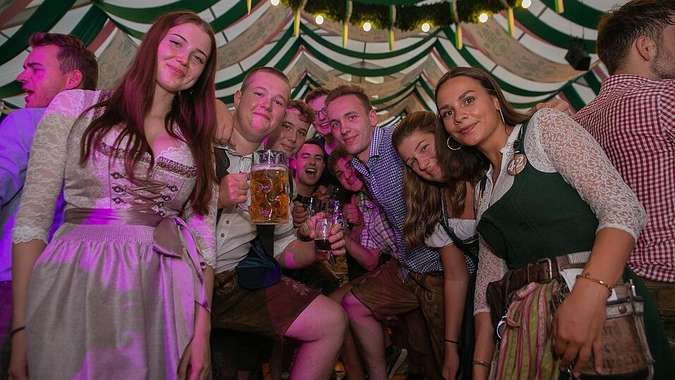 Die Partybilder von Mittwoch, 17. August 2022, aus dem Festzelt Weckmann.