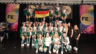 Die Showfunken kr&ouml;nten ihre harte Arbeit mit dem Titel Deutscher Meister.