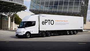 Der E-Lastwagen von Tesla soll ab 2027 auch auf europäischen Straßen unterwegs sein. Der E-Lastwagen von Tesla soll ab 2027 auch auf europäischen Straßen unterwegs sein.