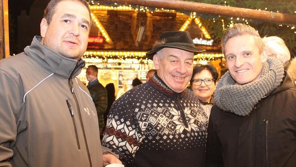 Es weihnachtet in Landshut. Am Donnerstag ist der Christkindlmarkt feierlich er&ouml;ffnet worden.