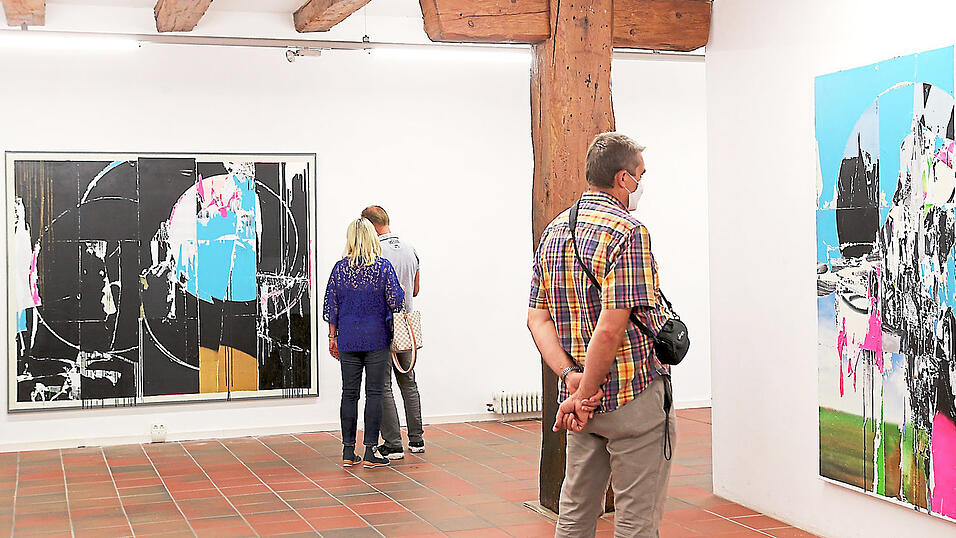 Großformatige Werke von Nicolas Pallavicini aus München waren neben kleineren Bildern des Künstlers im Kunstverein zu sehen.