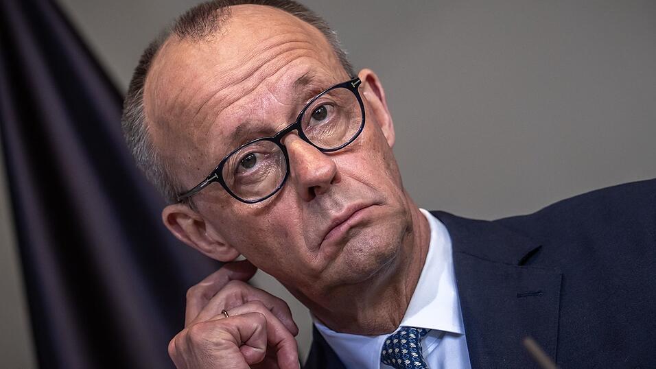 Klare Worte, keinen diplomatischen Floskeln: Kanzler Friedrich Merz (CDU) &auml;u&szlig;ert sich bei einem Treffen mit seinem niederl&auml;ndischen Amtskollegen zu den Forderungen von US-Pr&auml;sident Donald Trump nach Nato-Unterst&uuml;tzung zur Sicherung der Schifffahrt durch die Stra&szlig;e von Hormus.