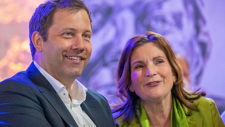 Die SPD im bayerischen Landtag fordert mehr Transparenz zum Ludwig-Erhard-Gipfel - auch die interne Compliance-Pr&uuml;fung der Staatsregierung m&uuml;sse offengelegt werden, sagte Fraktionschef Holger Grie&szlig;hammer. Zu den G&auml;sten am Tegernsee z&auml;hlte in fr&uuml;heren Jahren auch der heutige SPD-Chef Lars Klingbeil. (Archivbild)