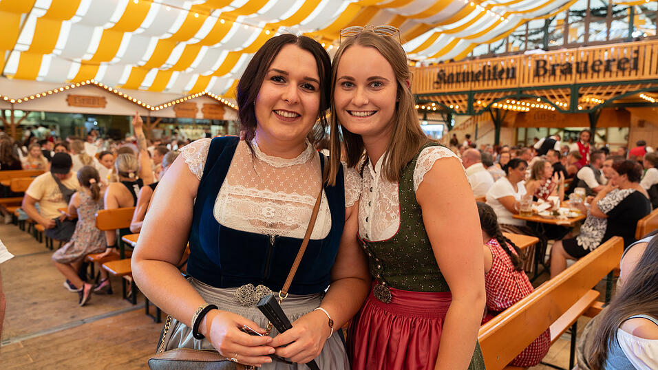 Die Partybilder vom Montag, 21. August 2023, aus dem Festzelt Nothaft. Die Partybilder vom Montag, 21. August 2023, aus dem Festzelt Nothaft.
