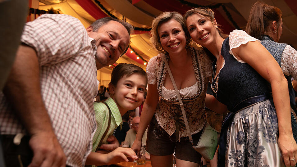 Die Partybilder vom Samstag, 9. August, aus dem Festzelt Greindl. Die Partybilder vom Samstag, 9. August, aus dem Festzelt Greindl.