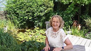 Zu den Lieblingsorten geh&ouml;rt f&uuml;r die ehemalige Bodenkirchener B&uuml;rgermeisterin Monika Maier der Platz am Gartenteich.