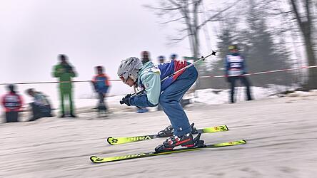 Bei der Abfahrt zeigten auch die jungen Fahrer ihr K&ouml;nnen.