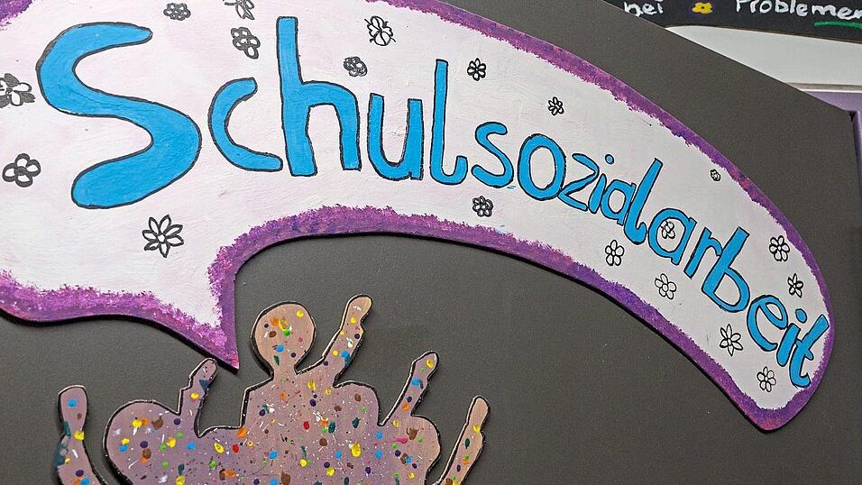 Prävention gehört zu den wichtigen Maßnahmen, um steigende Fallzahlen in der Jugendhilfe einzubremsen. Eine Kürzung bei der Jugendarbeit an Schulen wurde im Jugendhilfeausschuss entsprechend kritisiert. Prävention gehört zu den wichtigen Maßnahmen, um steigende Fallzahlen in der Jugendhilfe einzubremsen. Eine Kürzung bei der Jugendarbeit an Schulen wurde im Jugendhilfeausschuss entsprechend kritisiert.