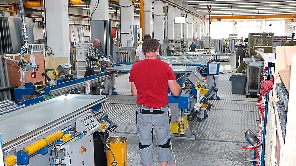 Bei Arbeitsunfällen ist eine schnelle Versorgung wichtig. Daher warnen Unternehmer und Bauernvertreter vor einer Schließung der Notaufnahme am Mainburger Krankenhaus. Bei Arbeitsunfällen ist eine schnelle Versorgung wichtig. Daher warnen Unternehmer und Bauernvertreter vor einer Schließung der Notaufnahme am Mainburger Krankenhaus.
