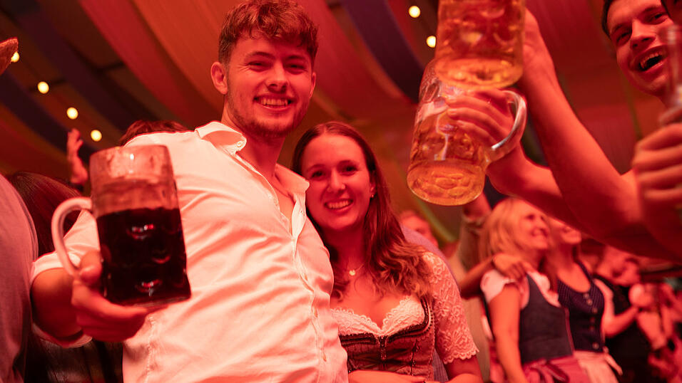 Die Partybilder vom Samstag, 9. August, aus dem Festzelt Reisinger. Die Partybilder vom Samstag, 9. August, aus dem Festzelt Reisinger.
